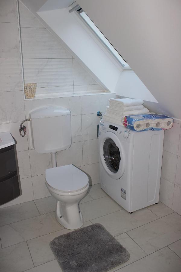 Malina Apartment Vransko Luaran gambar